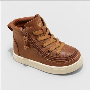 EUC BILLY BROWN HIGH TOPS SIZE 7Y